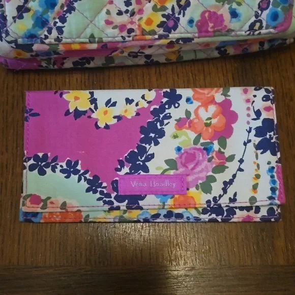 Vera Bradly purse wallet - new condition - Picture 5 of 5
